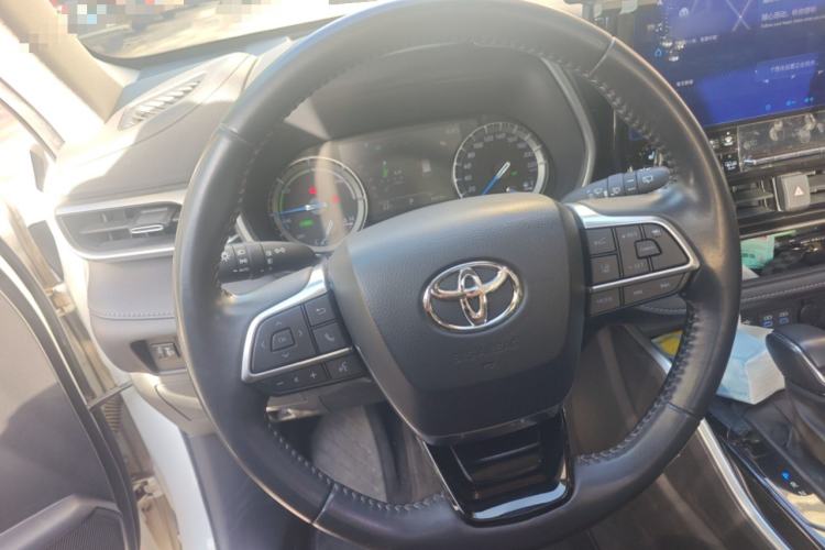 Used Toyota Highlander 2022 Dual-Engine 2.5L Four-Wheel Drive Prestige Version 7 Seats Steering Wheel