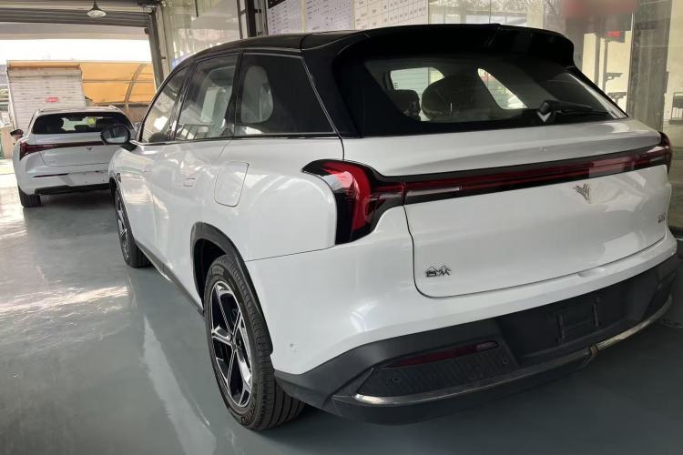 Used NETA L 2024 Extended-Range 310 Flash-Charge Red Edition
