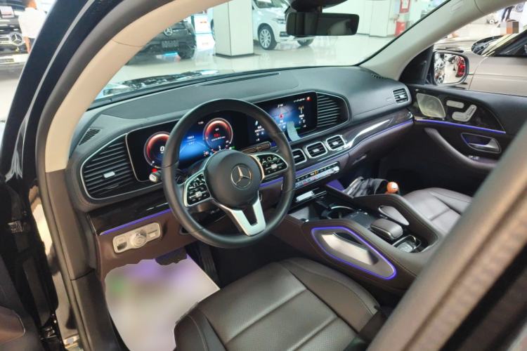 Used Mercedes-Benz GLE 2022 GLE 350 4MATIC Stylish Model Center Console