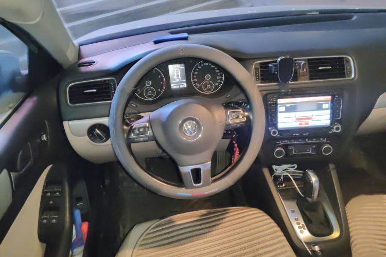 Used Volkswagen Sagitar 2014 Revised Version 1.4TSI Automatic Luxury Edition