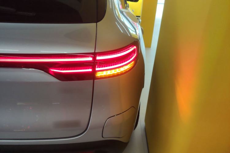 Used Mercedes-Benz EQC 2020 EQC 350 4MATIC
