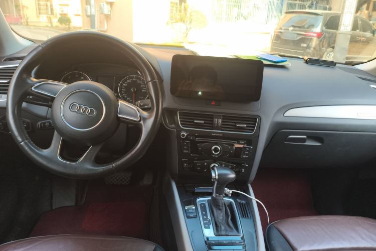 Used Audi Q5 2017 Plus 40 TFSI Ambition Model