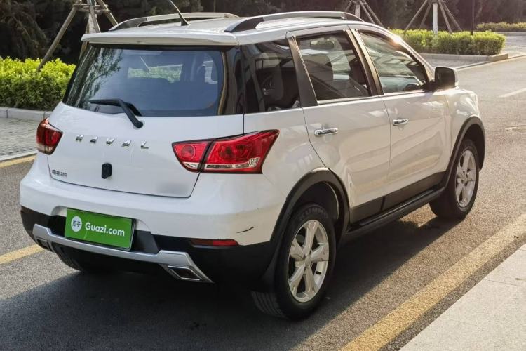 Used Haval H1 2017 Red-Label 1.5L AMT Comfort Model Rear Right 45 Deg