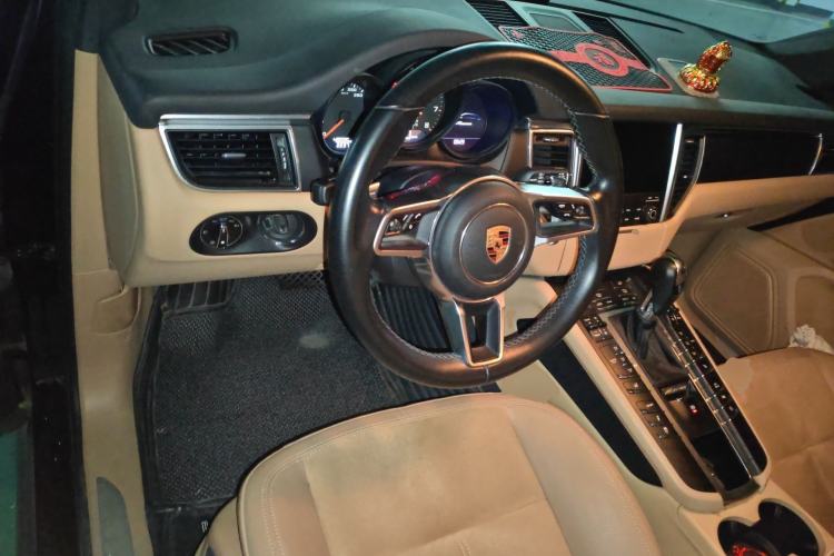 Used Porsche Macan 2016 Macan 2.0T
