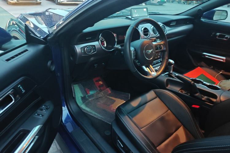 Used Ford Mustang 2015 2.3T Automatic U.S.-Spec Version
