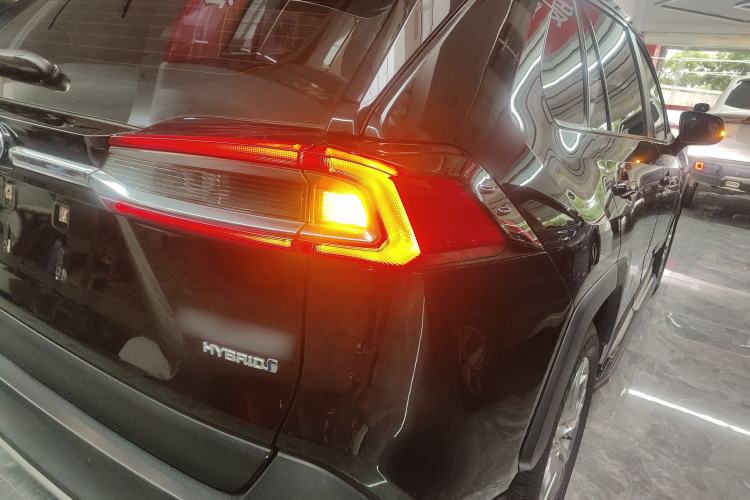 Used Toyota Wildlander 2020 Dual-Motor 2.5L E-CVT Four-Wheel Drive Luxury Edition
