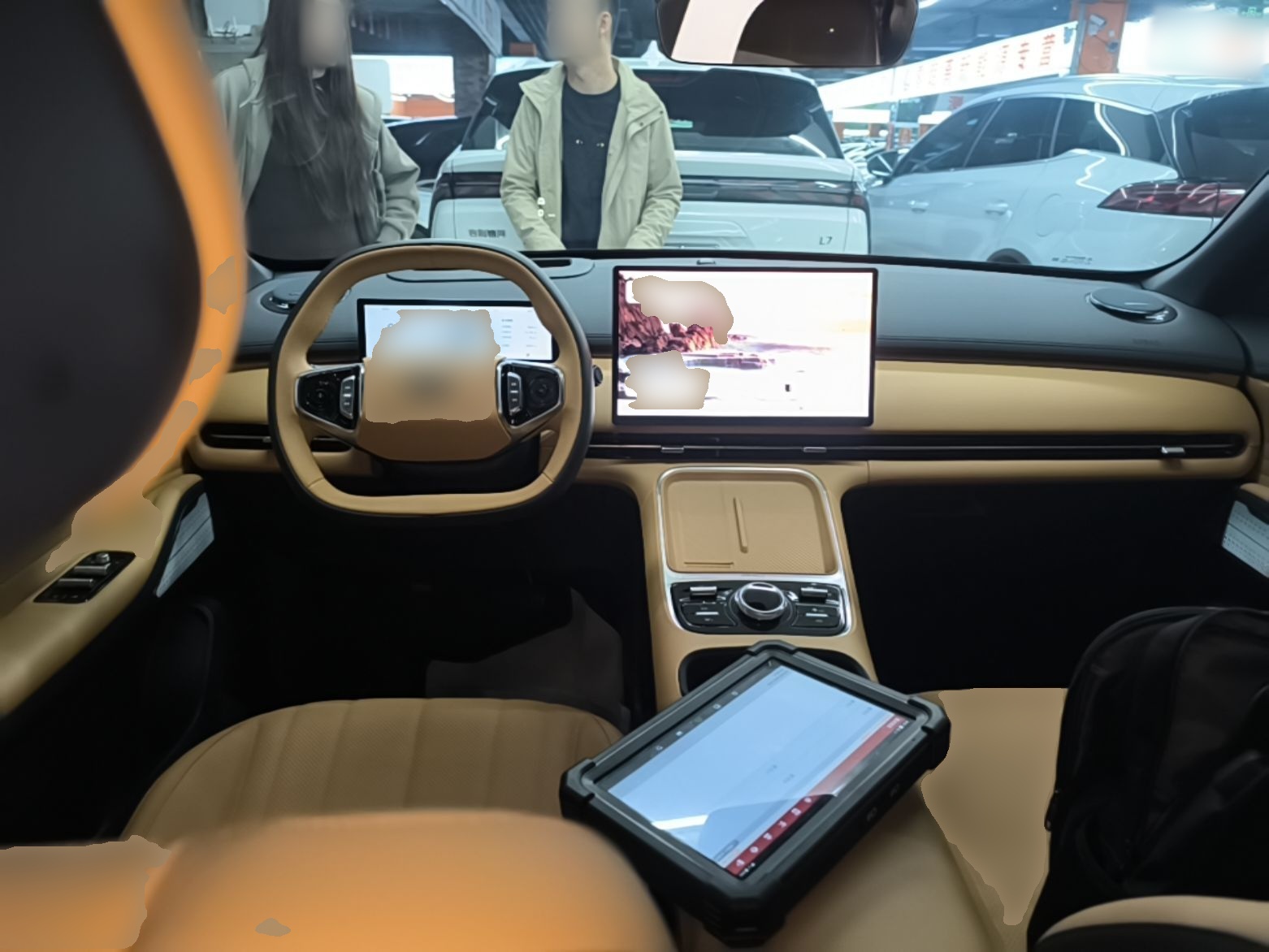Geely Galaxy Xingjian 7 EM-i 2025 120km Exploration+ Version — снимка 12