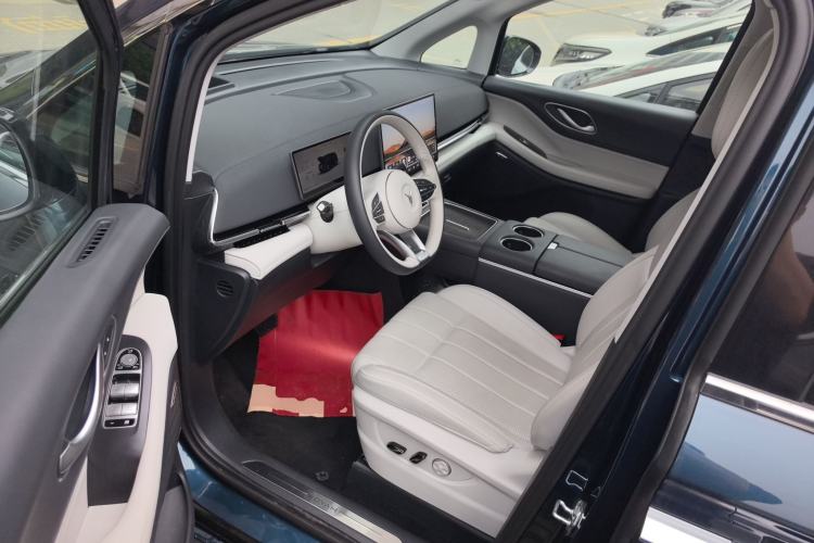 Used VOYAH Dream 2025 PHEV Four-Wheel Drive Excellence Qiankun Edition