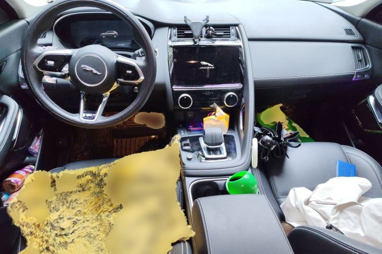 Used Jaguar E-PACE 2024 YAO Black Sport Edition R-DYNAMIC SE BLACK Center Console
