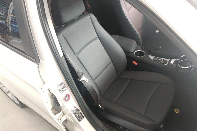 Used BMW X1 2014 sDrive18i Leading Model