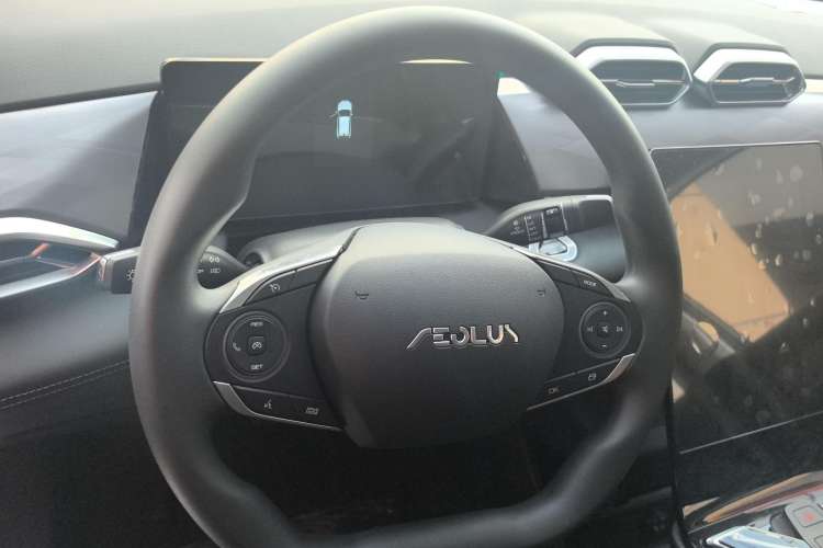 Used Dongfeng Aeolus Mage 2024 Honor Edition 1.5T Fashion Model