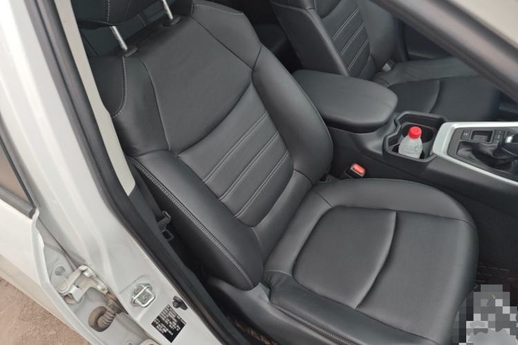 Used Toyota RAV4 2023 Dual-Engine 2.5L E-CVT Two-Wheel Drive Elite Plus Edition
