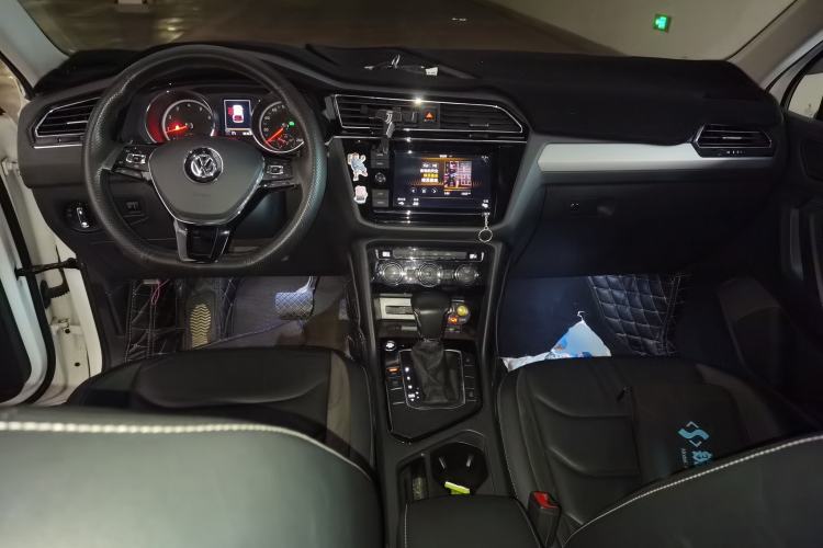 Used Volkswagen Tiguan L 2019 330TSI Automatic Two-Wheel Drive Panoramic Comfort Edition China VI Standard