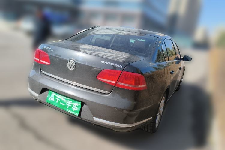 Used Volkswagen Magotan 2012 Facelift 2.0 TSI Prestige Model Rear Right 45 Deg