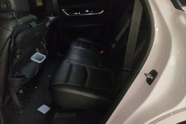 Used Cadillac XT5 2021 2.0T Two-Wheel Drive Luxury Version Left Rear Seat