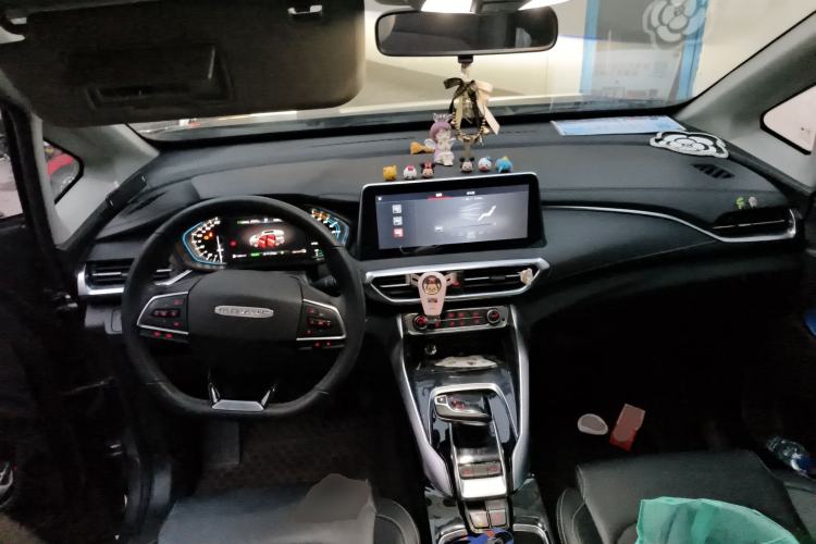 Used SAIC MAXUS EUNIQ 5 2020 1.3T PLUG-IN Luxury Edition
