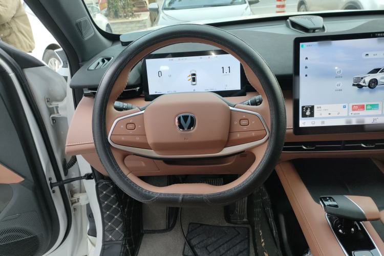 Used Changan UNI-Z 2025 1.5T Luxury Version