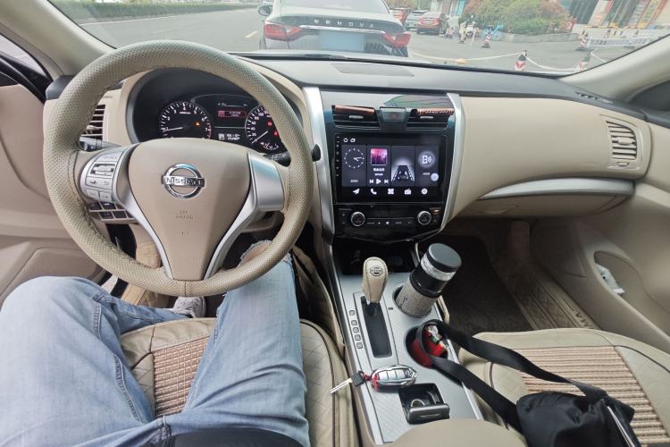 Used Nissan Teana 2016 2.0L XE Fashion Edition Center Console