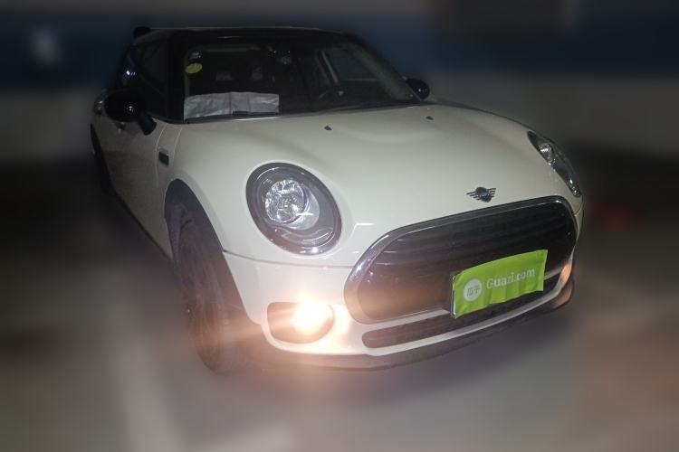 Used MINI Clubman 2018 1.5T COOPER Artist Front Right 45 Deg