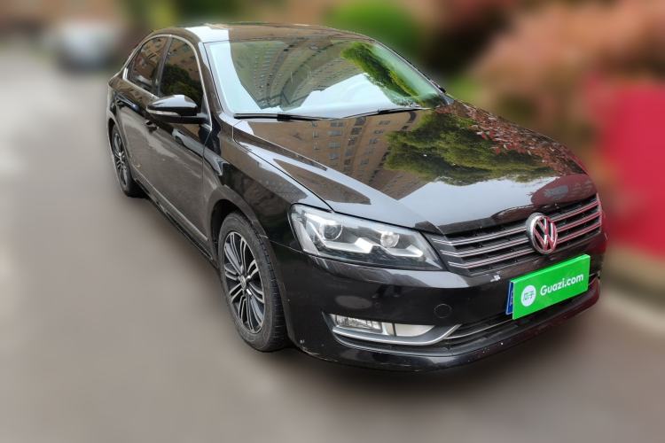 Used Volkswagen Passat 2013 1.8TSI DSG Prestige Edition Front Right 45 Deg