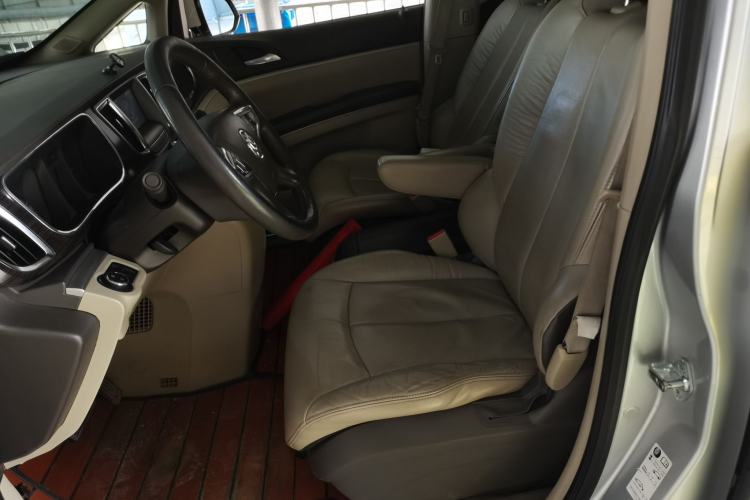 Used Buick GL8 2013 3.0L XT Luxury Business Flagship Edition Left Front Seat