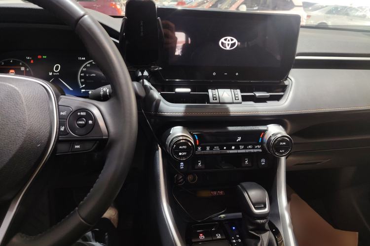 Used Toyota RAV4 2024 2.0L CVT Two-Wheel Drive Fashion Plus Edition