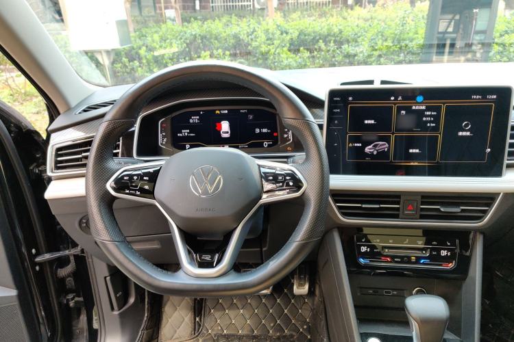 Used Volkswagen Tiguan L 2022 330TSI Automatic Two-Wheel Drive R-Line Enhanced Edition