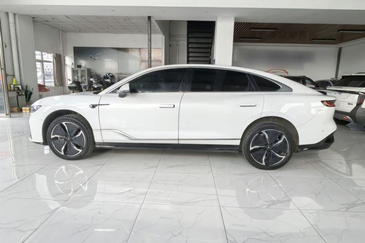 Used VOYAH PASSION 2023 Four-Wheel Drive Standard Edition
