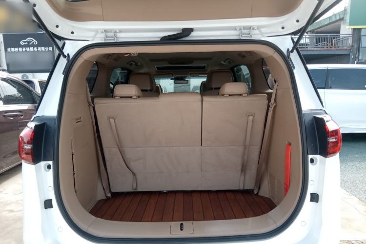 Used Buick GL8 2020 ES Land Cruiser 653T Luxury Edition Trunk