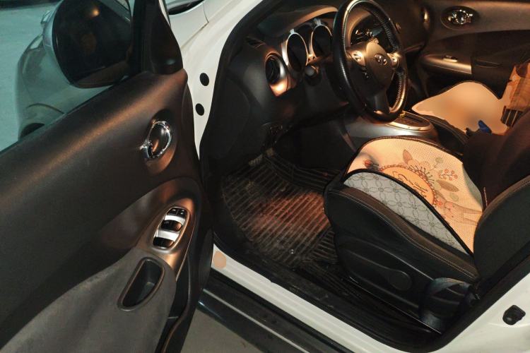 Used Infiniti ESQ 2014 1.6L Spontaneous Edition