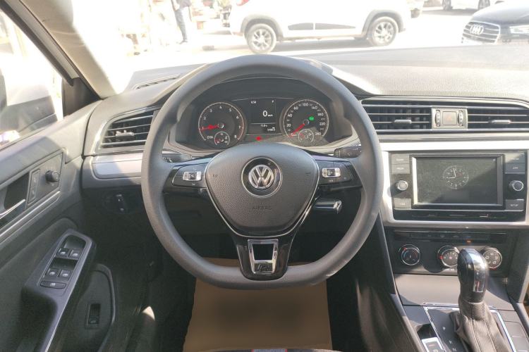 Used Volkswagen Lamando 2019 230TSI DSG Fashion Edition China VI Steering Wheel