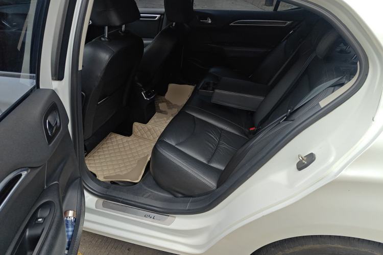 Used Citroen C4L 2013 1.8L Automatic Jingzhi Edition Left Rear Seat