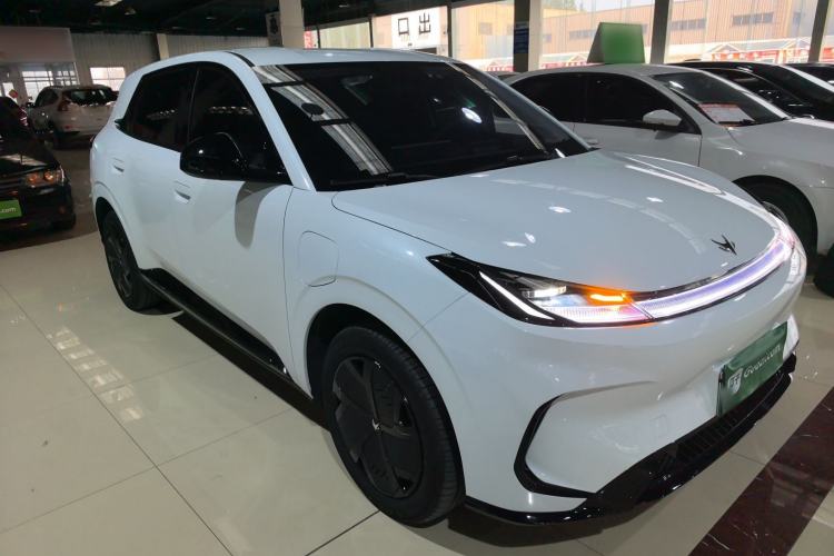 Used ARCFOX T1 2025 Model 320 PRO Front Right 45 Deg