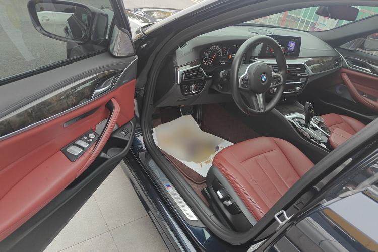 Used BMW 5 Series 2018 Restyled 530Li Leading Edition M Sport Package
