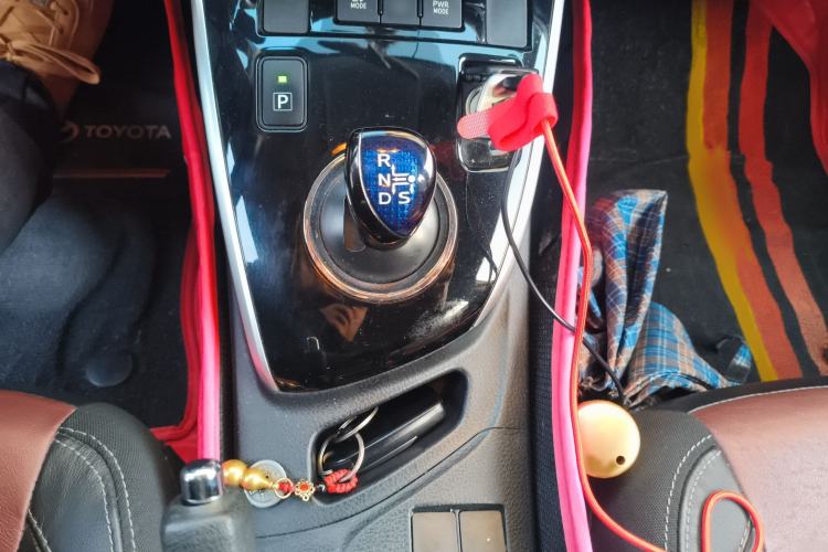 Used Toyota Corolla 2018 Dual-Engine 1.8L E-CVT Smart Edition
