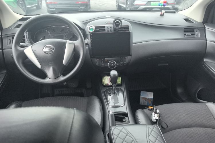 Used Nissan Tiida 2011 1.6L CVT Smart Version