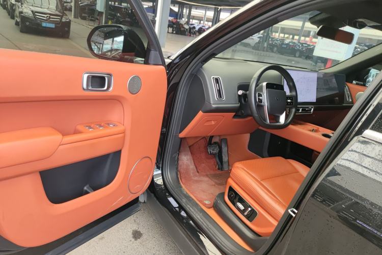 Used Li Auto L8 2023 Pro Model