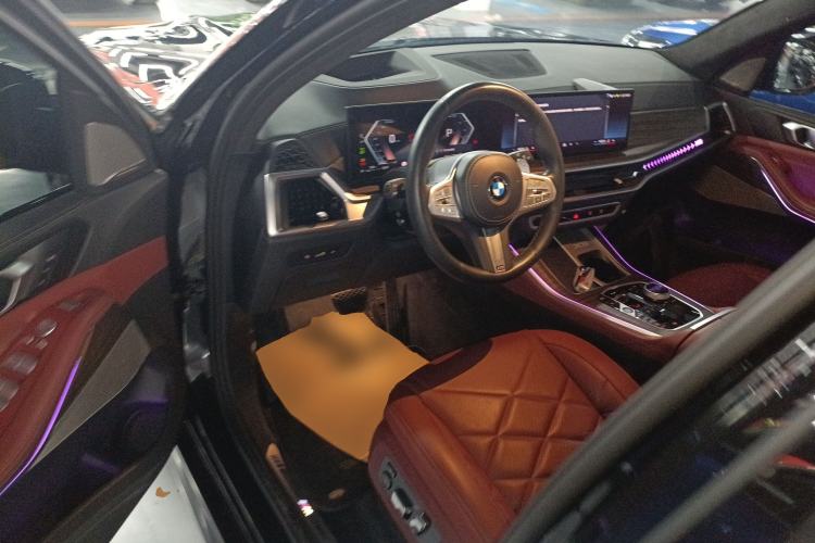 Used BMW X5 2023 xDrive 40Li M Sport Night Edition Package
