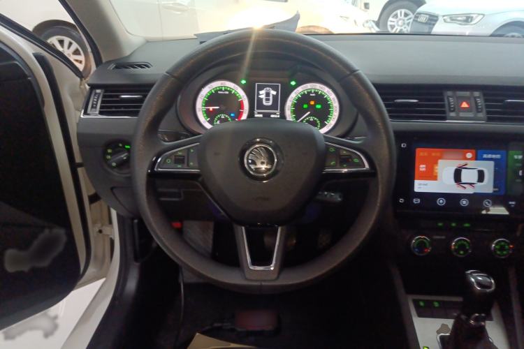 Used Skoda Octavia 2021 1.5L Automatic Comfort Edition
