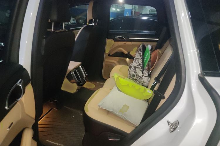 Used Porsche Cayenne 2014 Cayenne Platinum Edition 3.0T