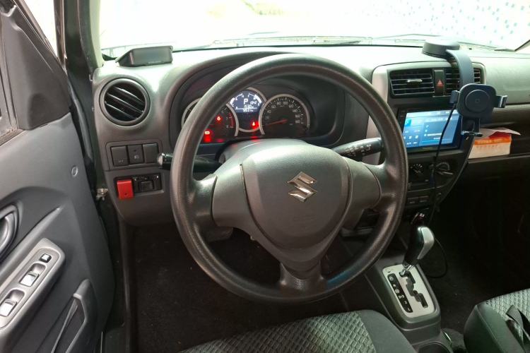 Used Suzuki Jimny 2015 1.3L AT JLX Navigation Edition
