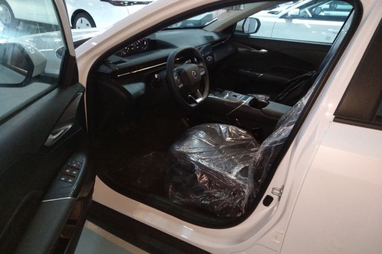 Used CHANGAN OSHAN 520 2025 Standard Edition