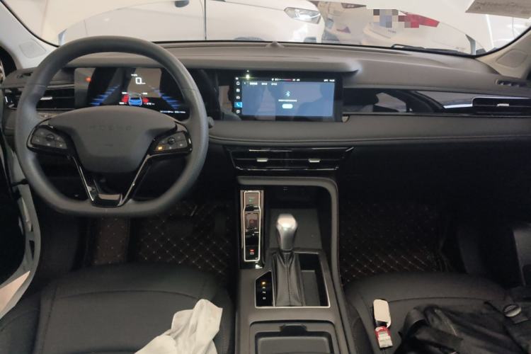 Used Roewe i5 2023 1.5L CVT Luxury Edition Center Console