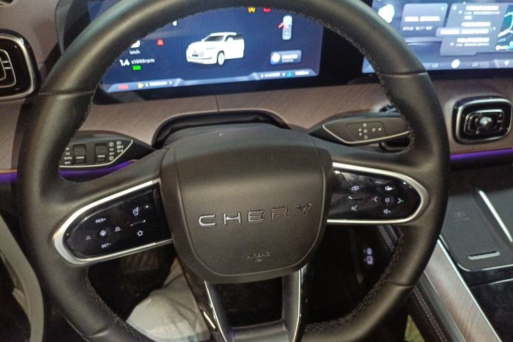 Used Chery Tiggo 9 2025 2.0T Automatic Two-Wheel Drive Luxury Edition 5 Seats
