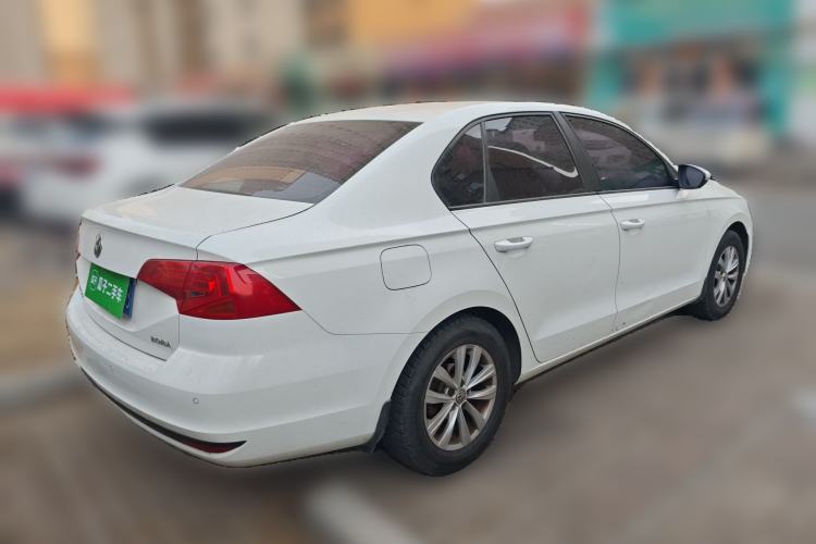 Used Volkswagen Bora 2016 1.6L Manual Fashion Edition
