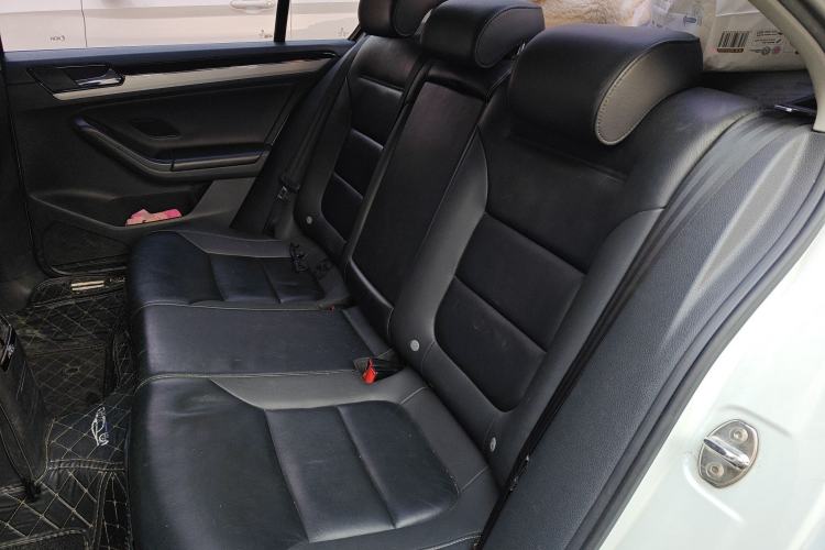 Used Volkswagen Sagitar 2015 1.6L Automatic Comfort Model Left Rear Seat