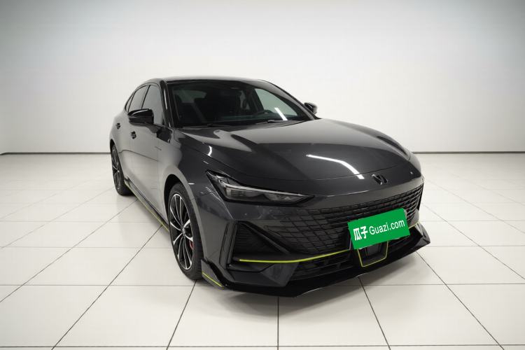 Used CHANGAN UNI-V 2022 1.5T Sport Edition
