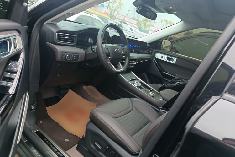 Used Ford Explorer 2024 2.3T EcoBoost Four-Wheel Drive Titanium Edition 6 Seats