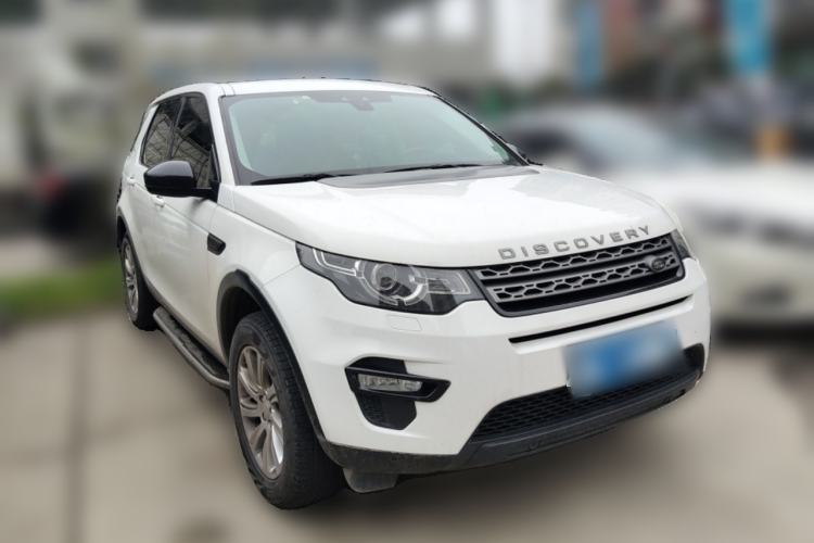 Used Land Rover Discovery Sport 2019 240 PS PURE Edition China V Standard Front Right 45 Deg
