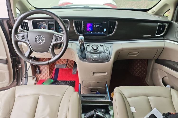 Used Buick GL8 2011 2.4L LT Luxury Business Executive Edition Center Console